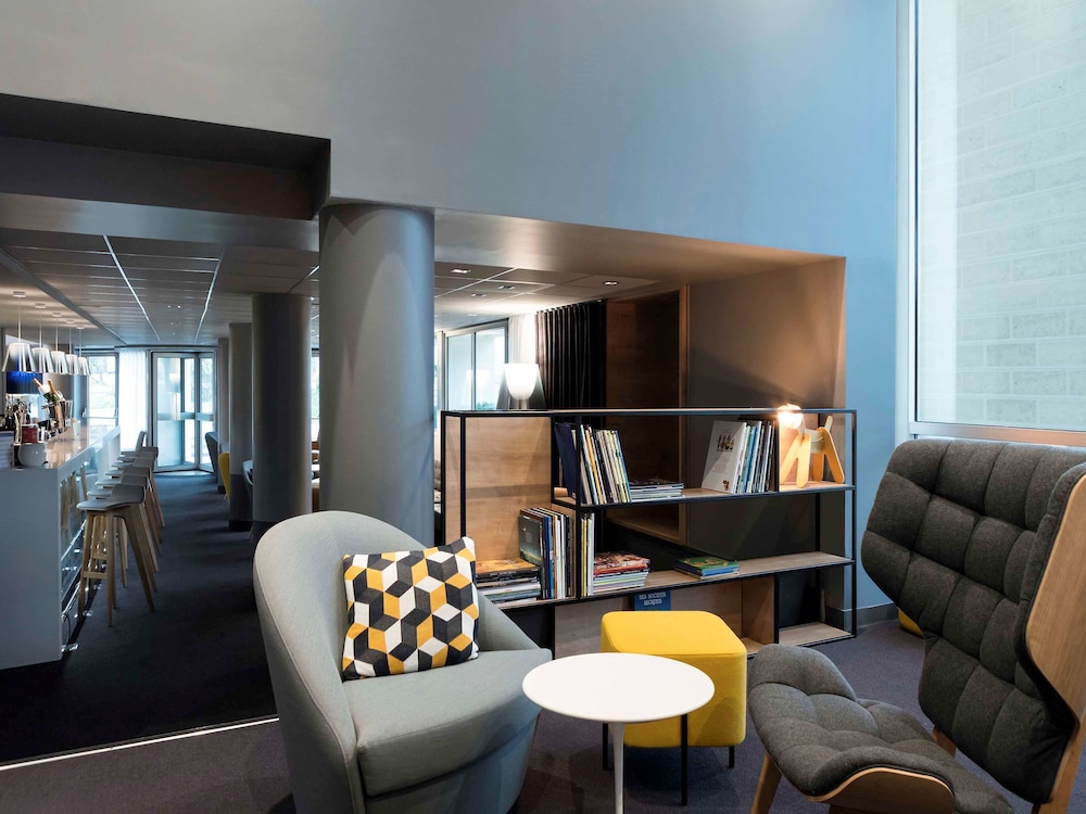 NOVOTEL CHATEAU DE VERSAILLES 42/72