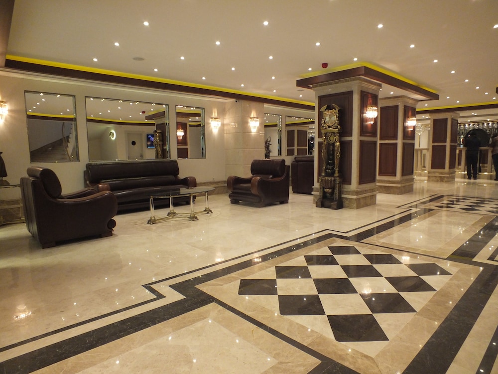 Grand Asiyan Hotel 5/46