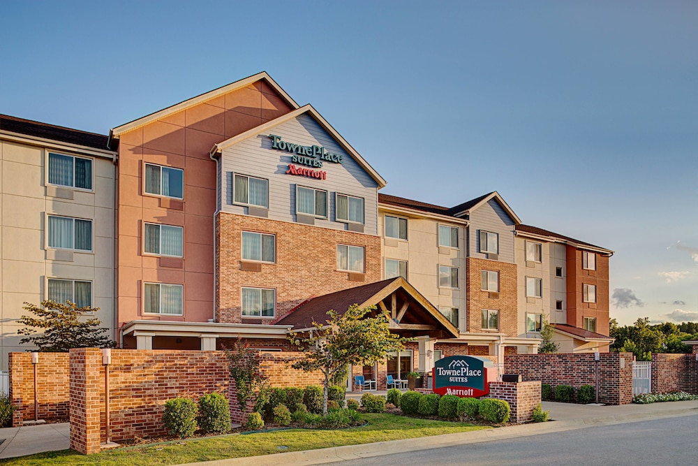 TownePlace Suites by Marriott Fayetteville North/Springdale 3/25