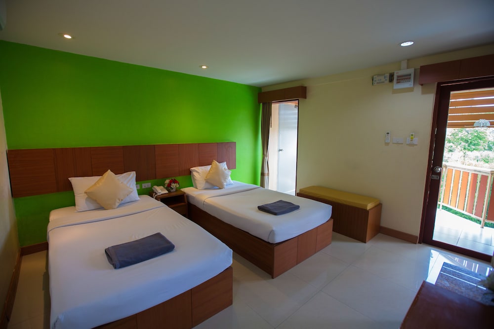 STANDARD, TWIN BEDS