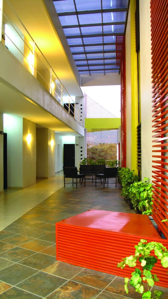 RS Suites Hotel 9/47