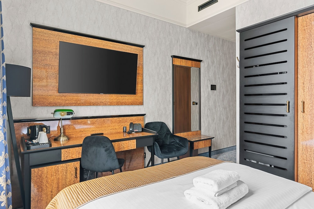 Hotel Diament Plaza Katowice 68/74