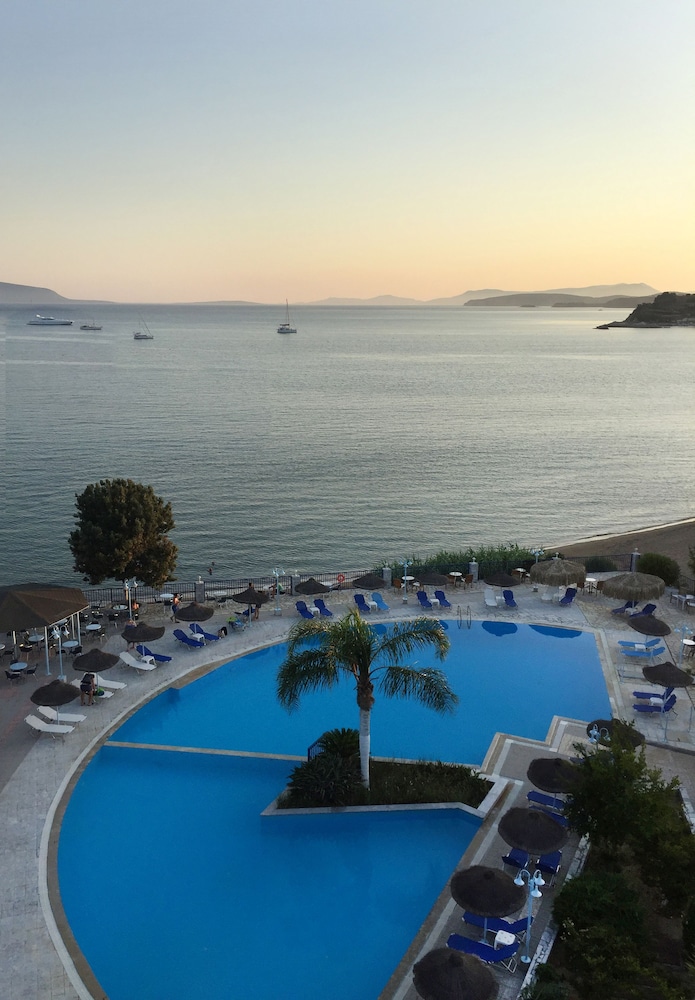 Golden Sun Peloponnese 64/74