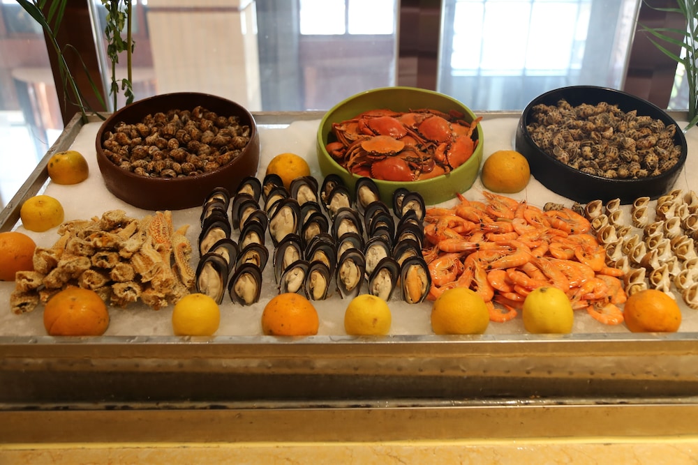 Days Hotel and Suites by Wyndham Ivy Zunyi 3/16