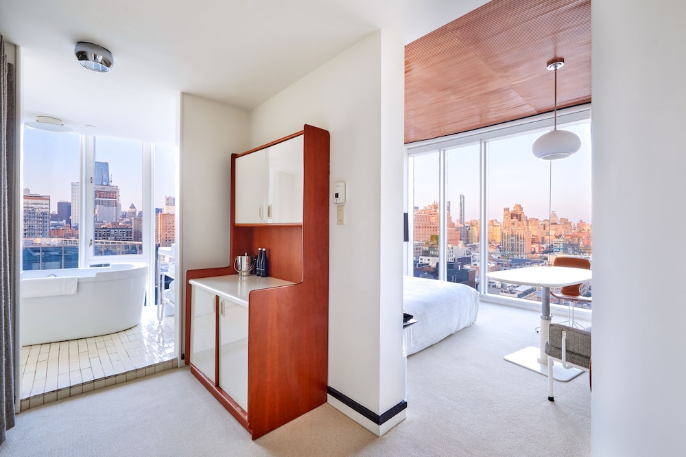 The Standard High Line 48/68