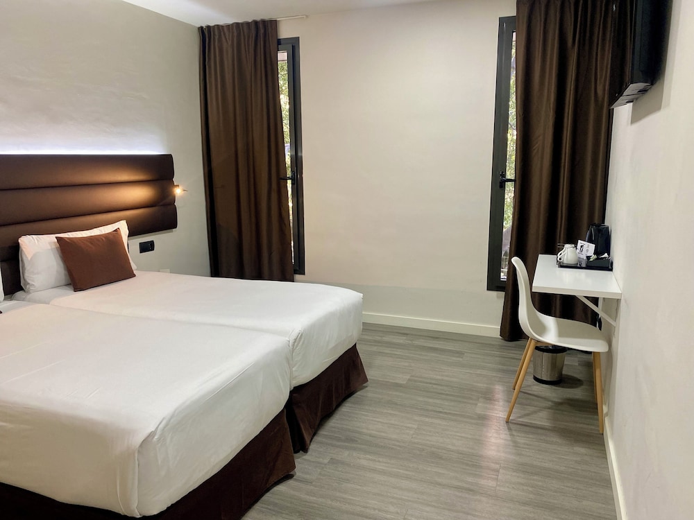 BASIC, TWIN BEDS
