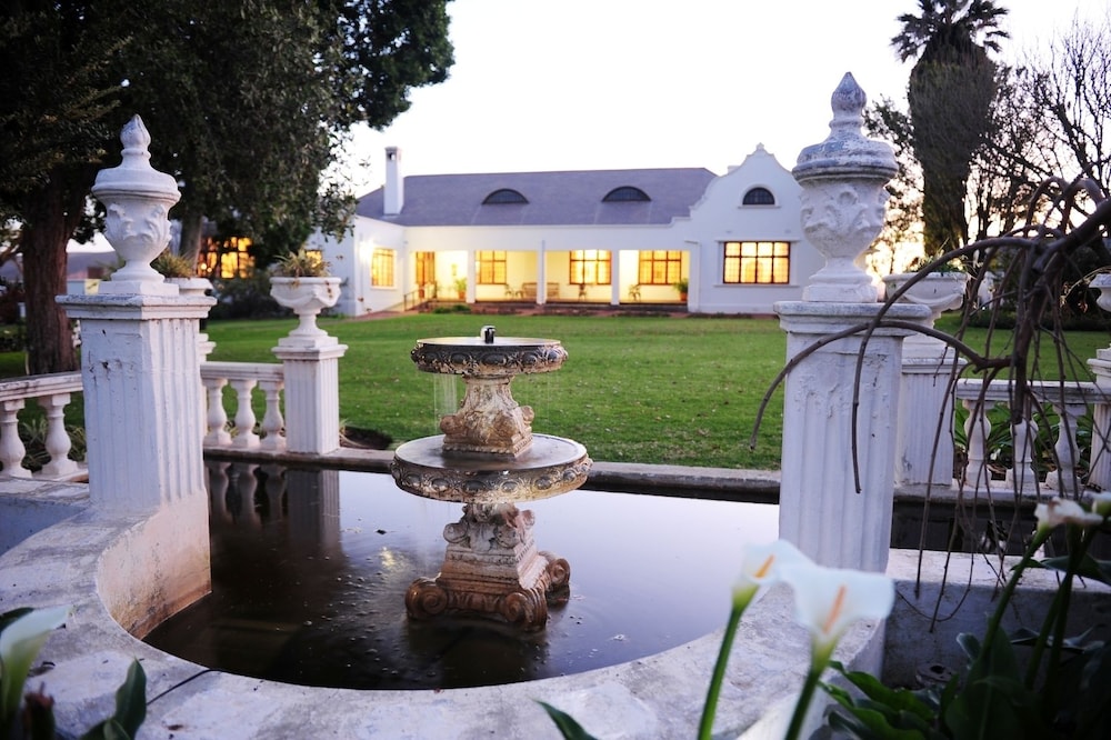 Excelsior Manor Guesthouse 2/50