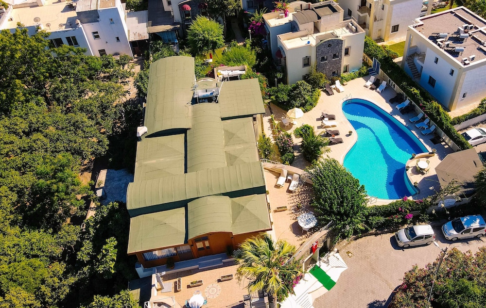 Bella Garden Boutique Hotel 60/83