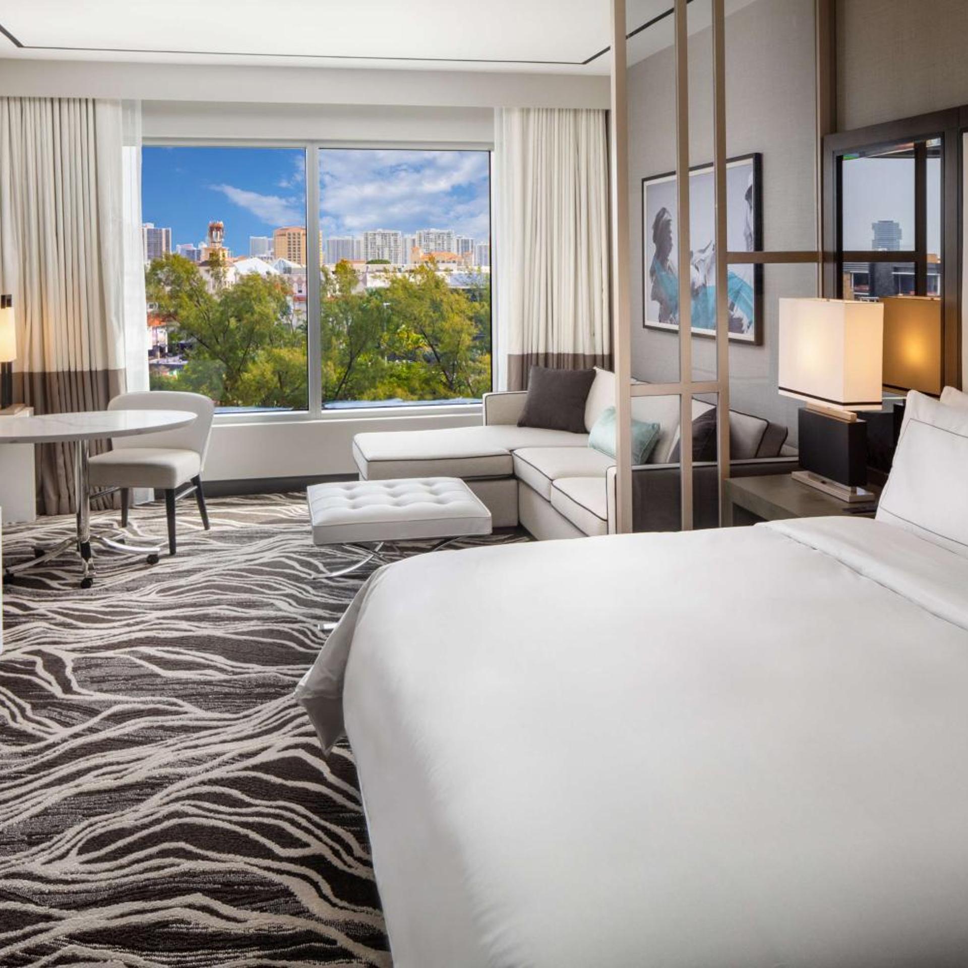 PURE, WELLNESS, KING BED