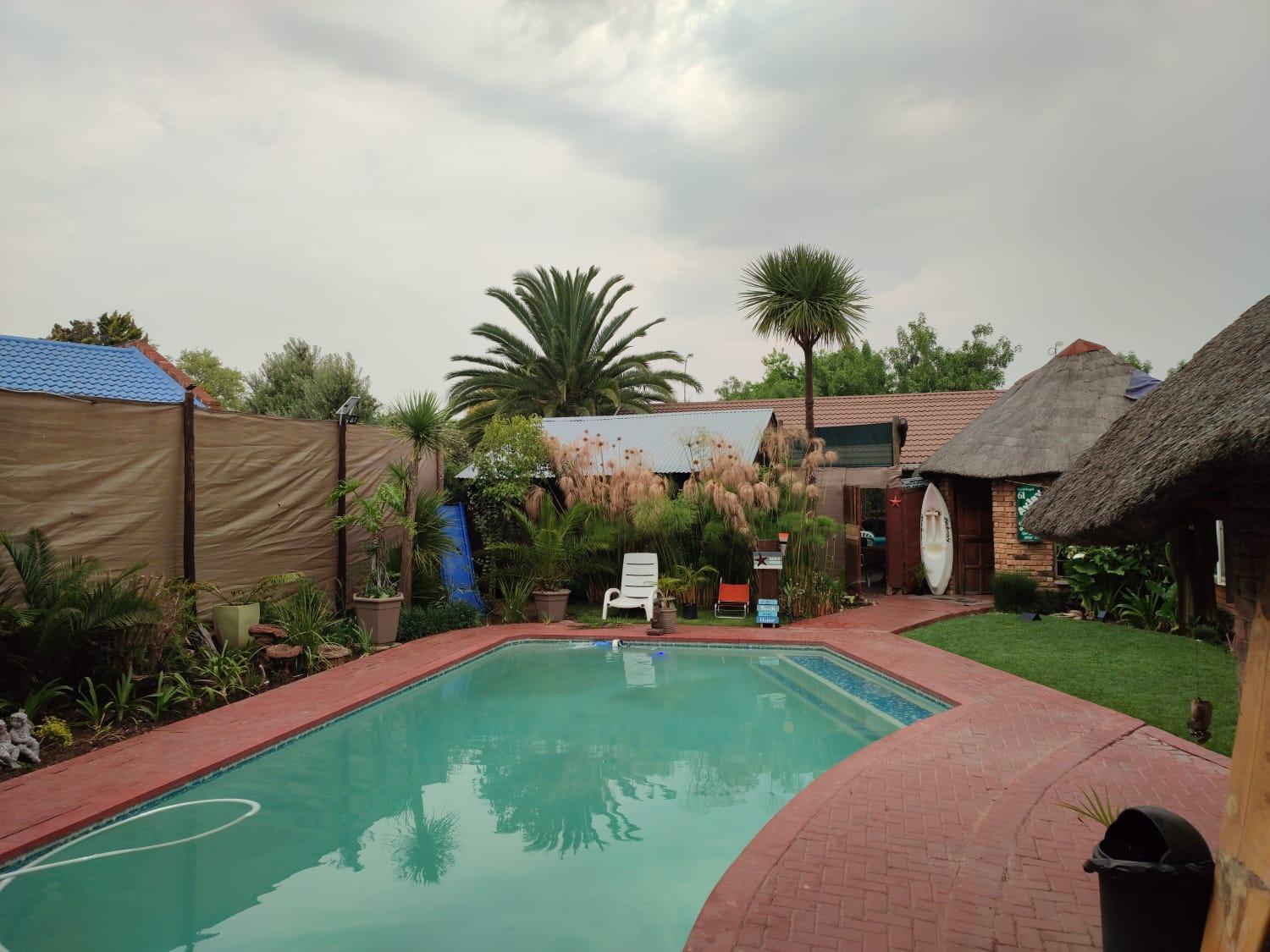 Ay Jay's Guesthouse 18/19