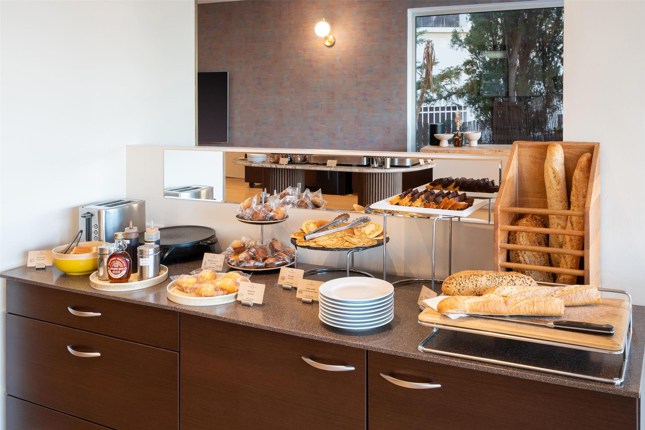 Best Western Plus La Rade 56/73