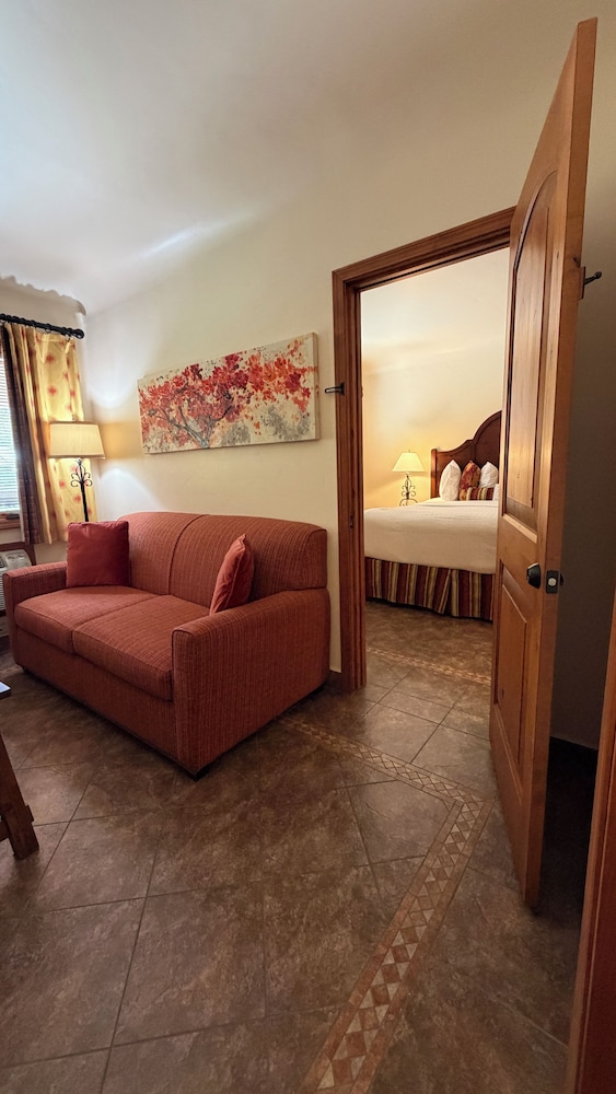 Los Arboles Hotel 30/50