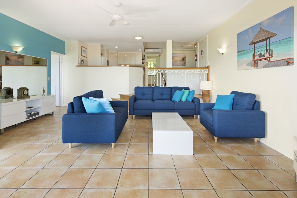 Seastar Apartments 28/50
