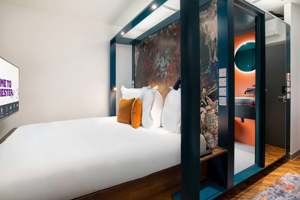 YOTEL Manchester Deansgate 14/47