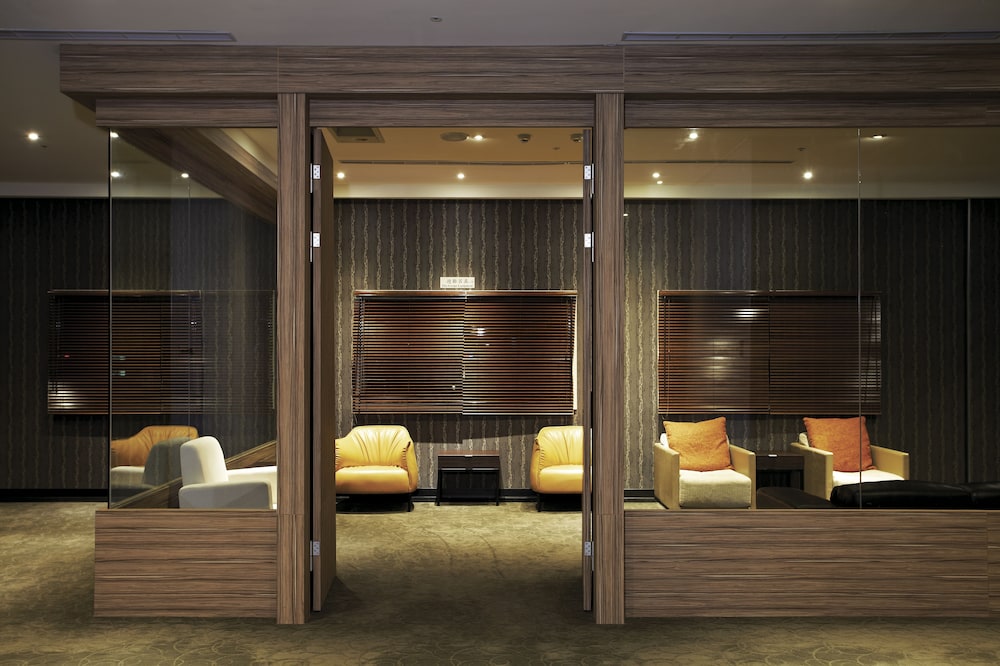 Airline Inn Green Park Way 36/60