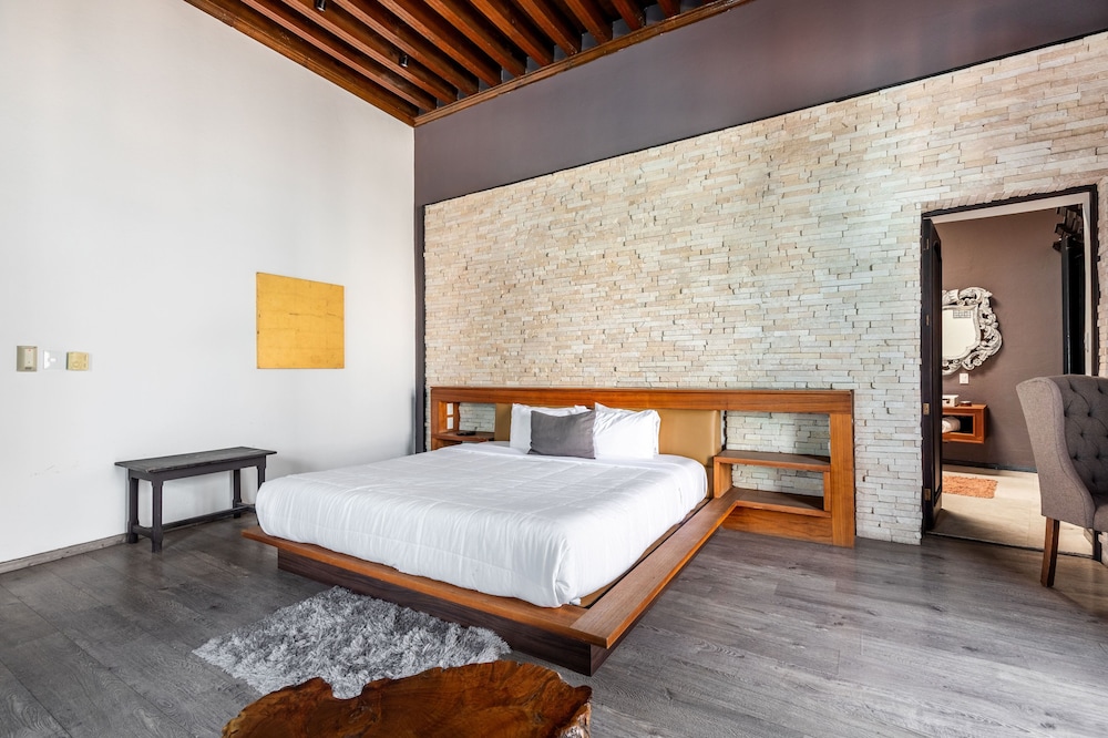 Meson de Santa Rosa Luxury Hotel 23/70