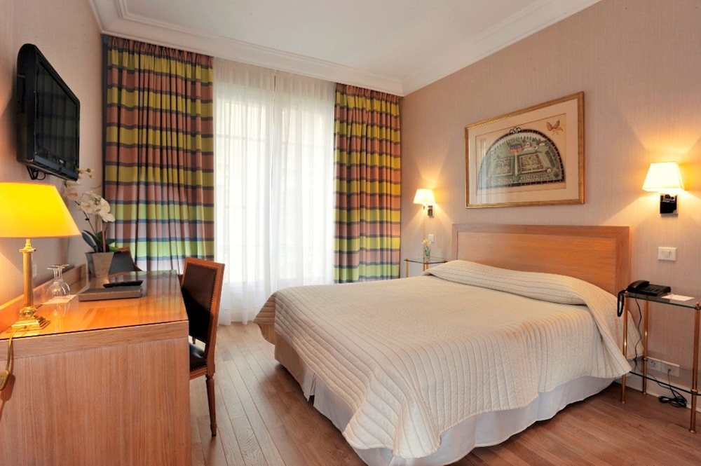 Hotel Le Littre 11/57