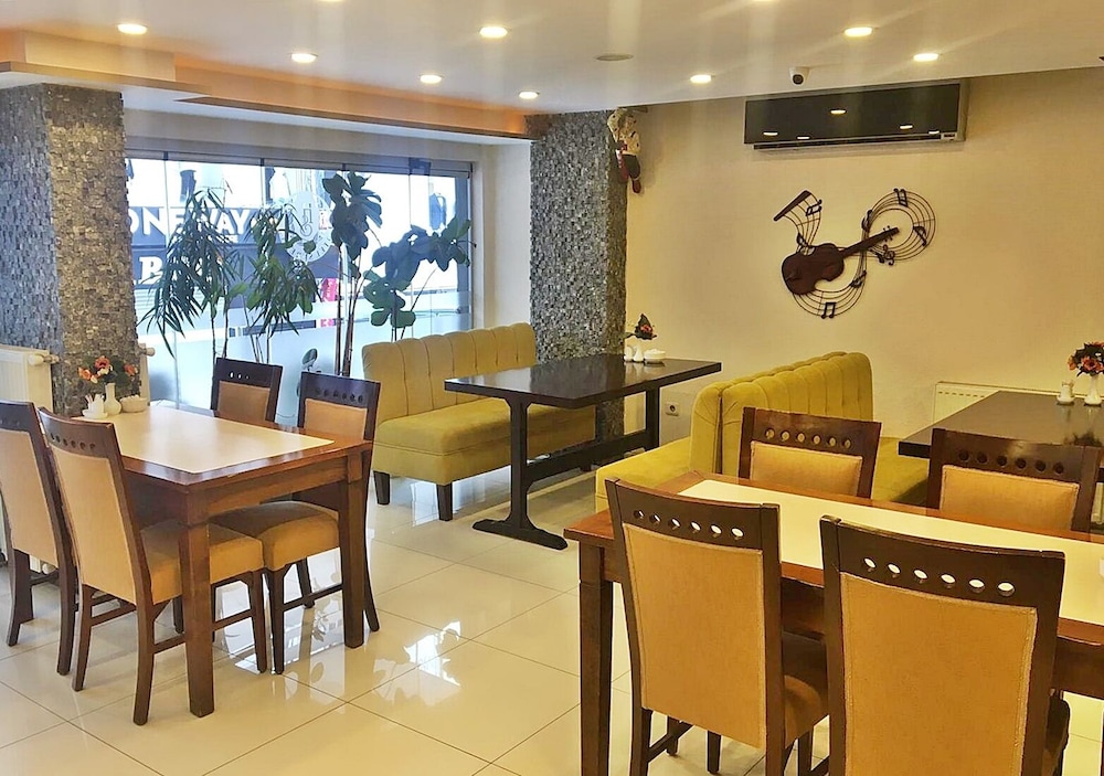 Sureyya Hotel 41/50