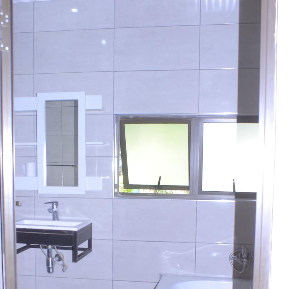 Kaste Guest House 20/20