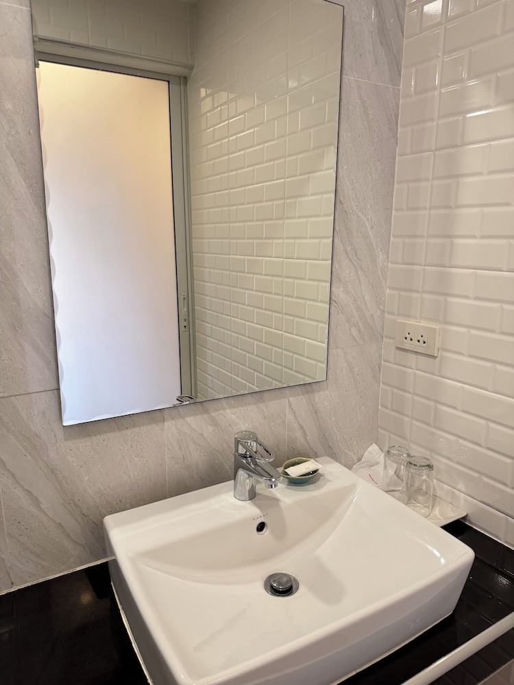 Lanna Haven Hotel 48/50