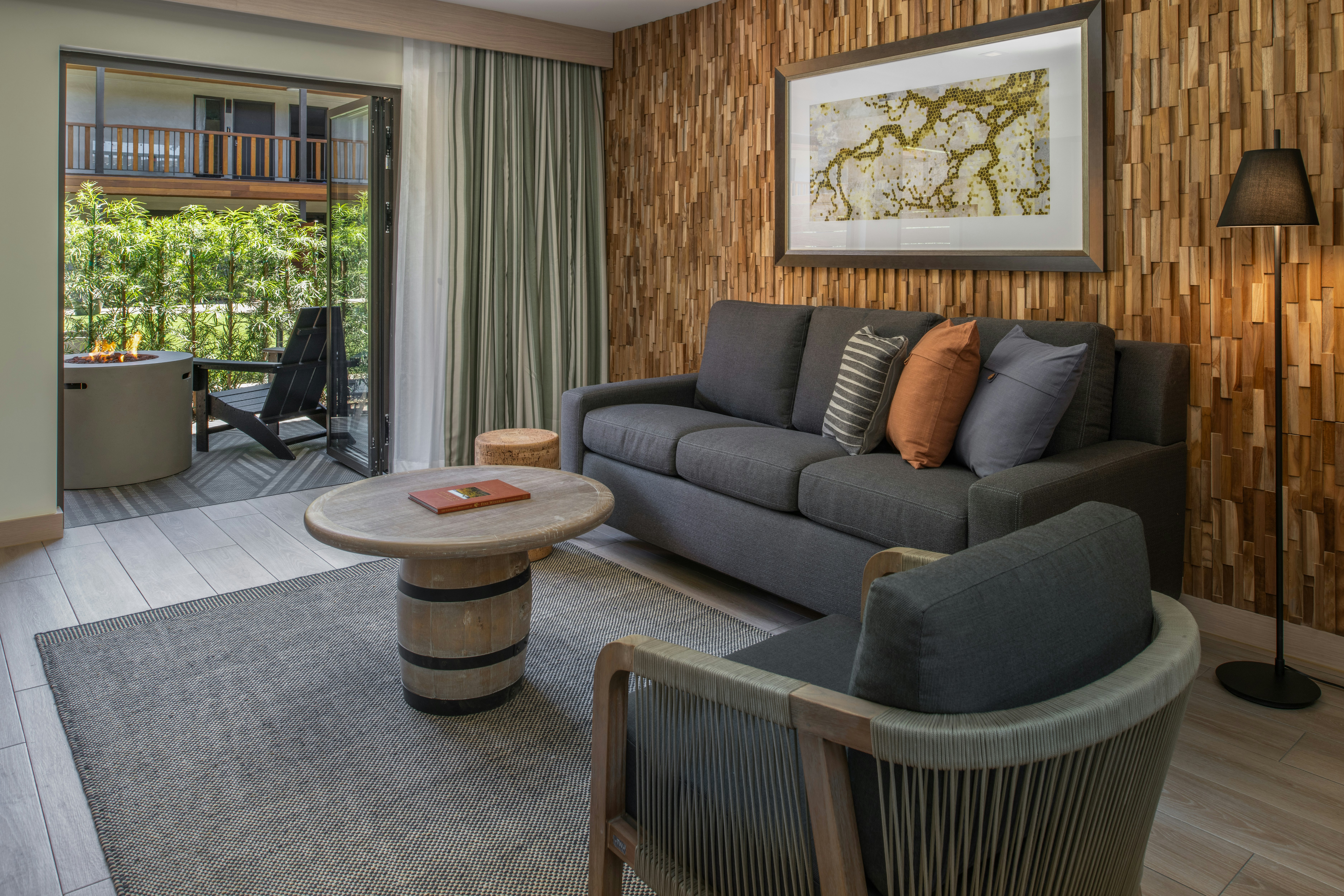 Casa Mani Resort Napa Valley, Curio Collection by Hilton 13/24