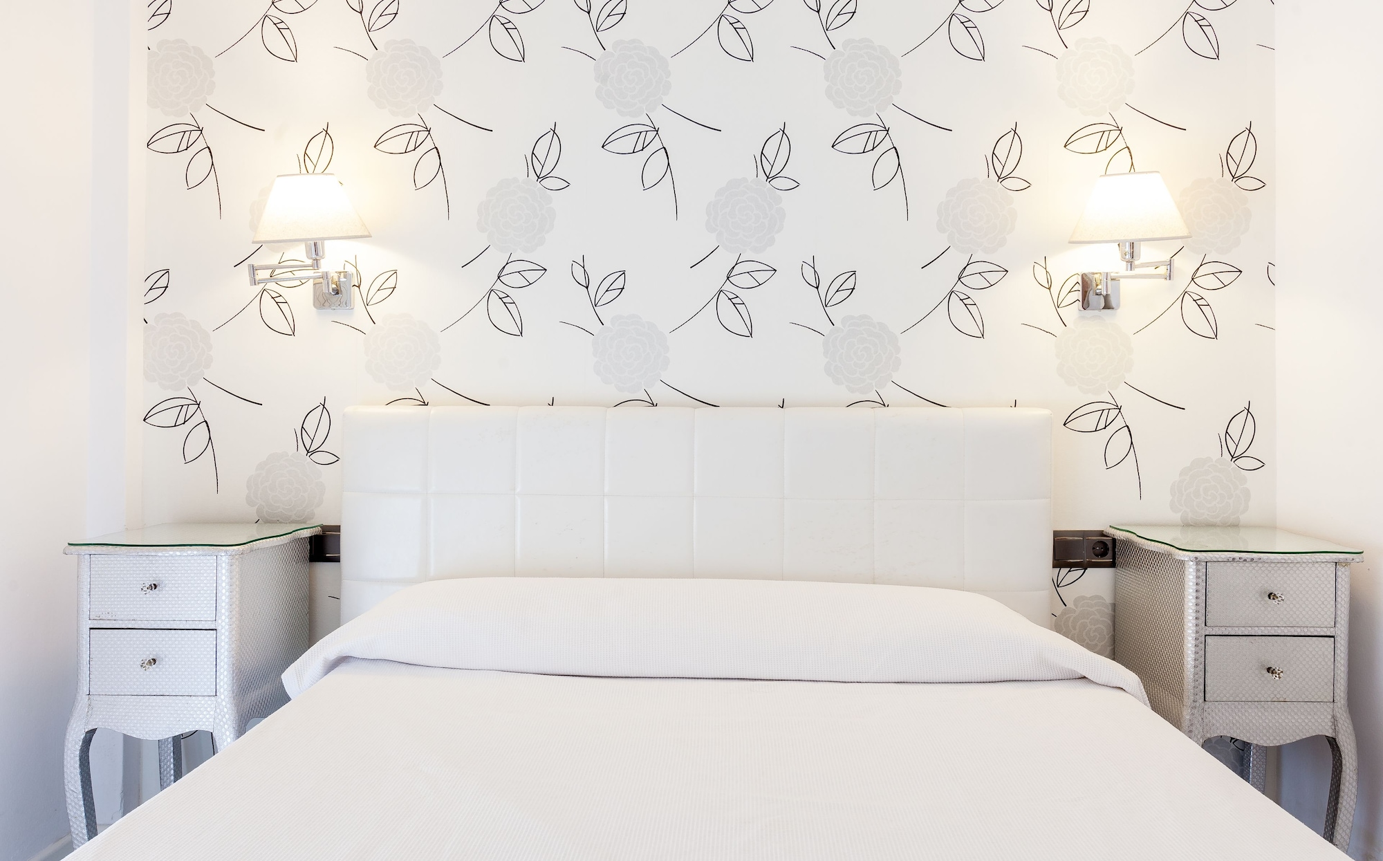 hostal abril