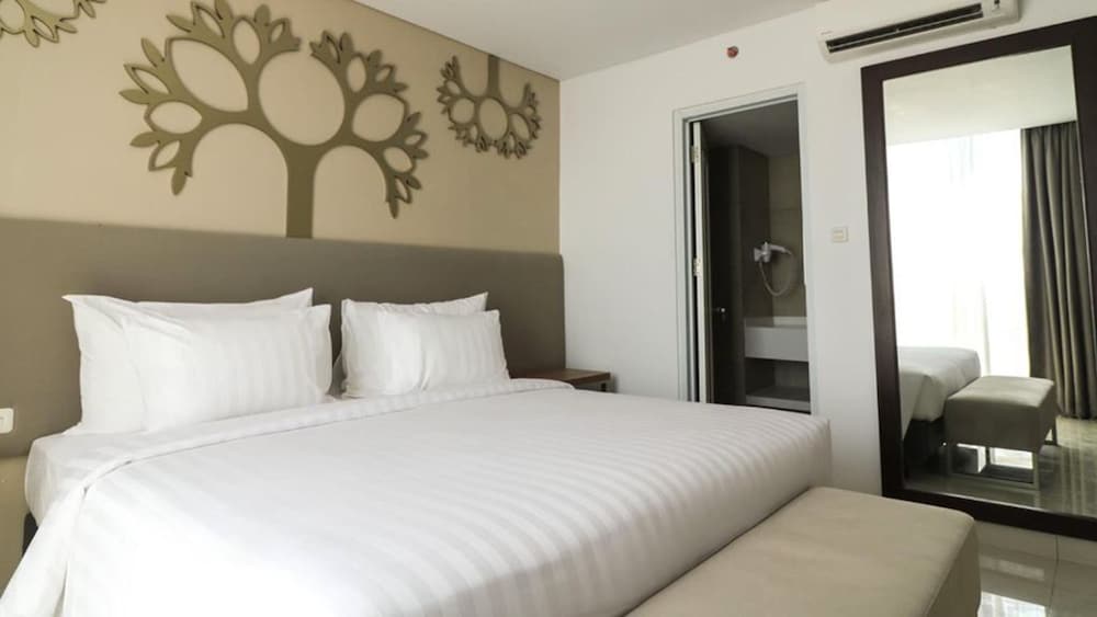 Palm Park Hotel Surabaya 10/46
