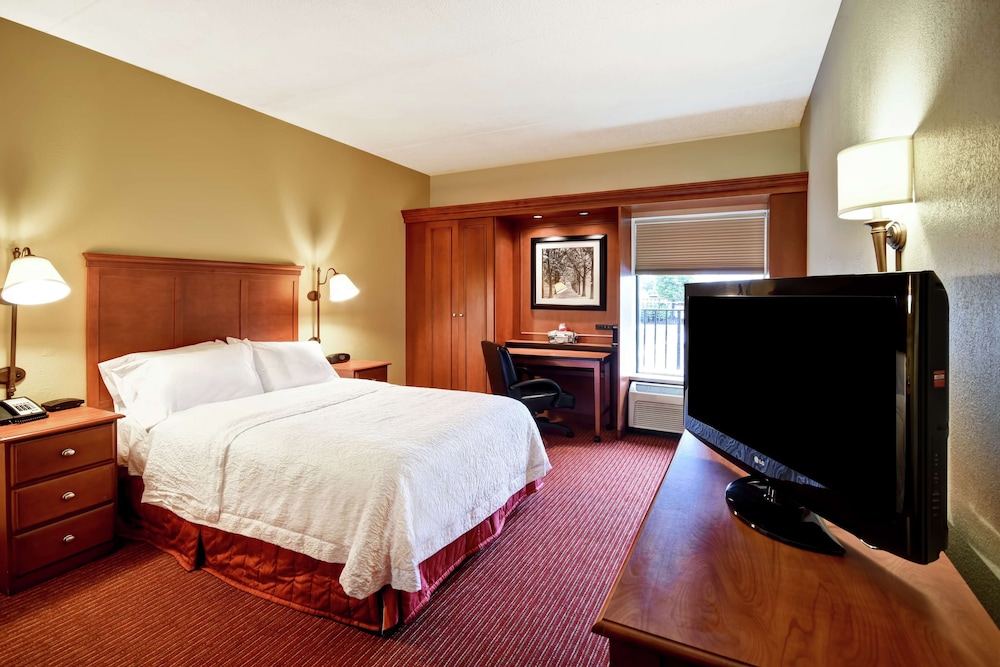 Hampton Inn Louisville-Airport 20/56
