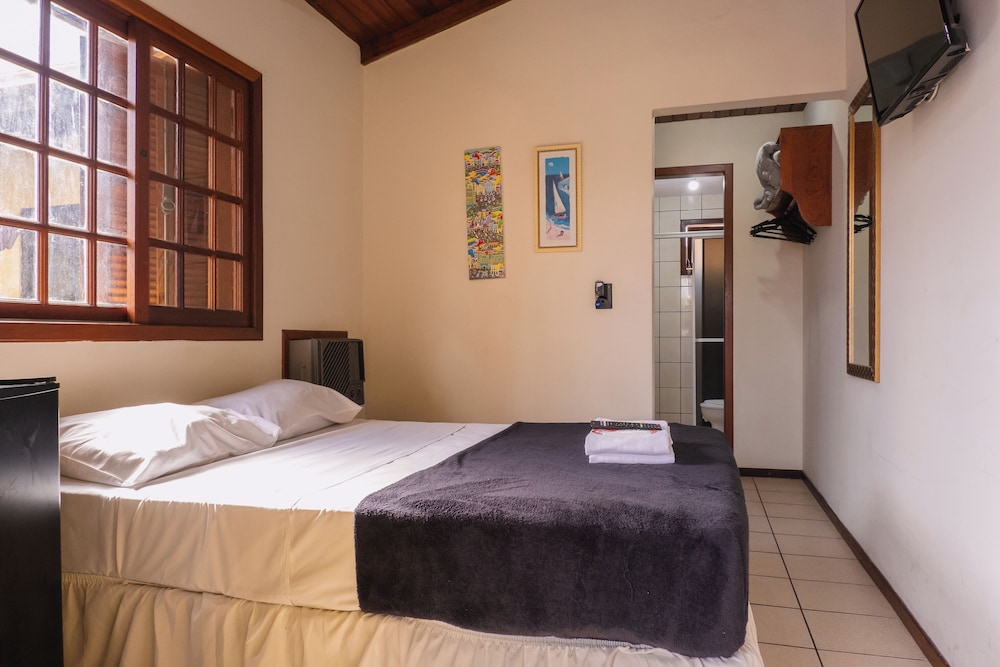 DELUXE, TWIN BEDS