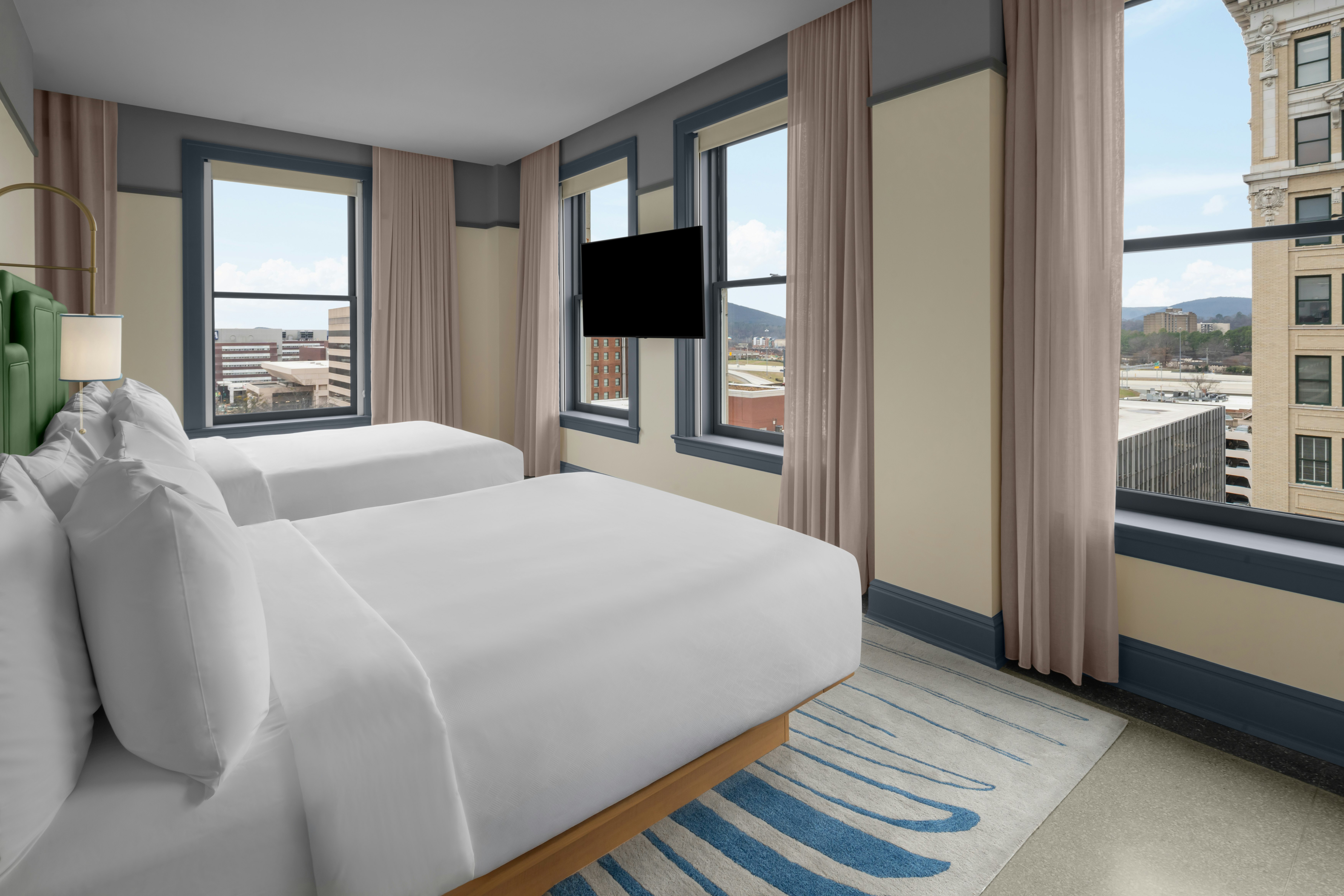 Room, 2 Queen Beds, Mountain View