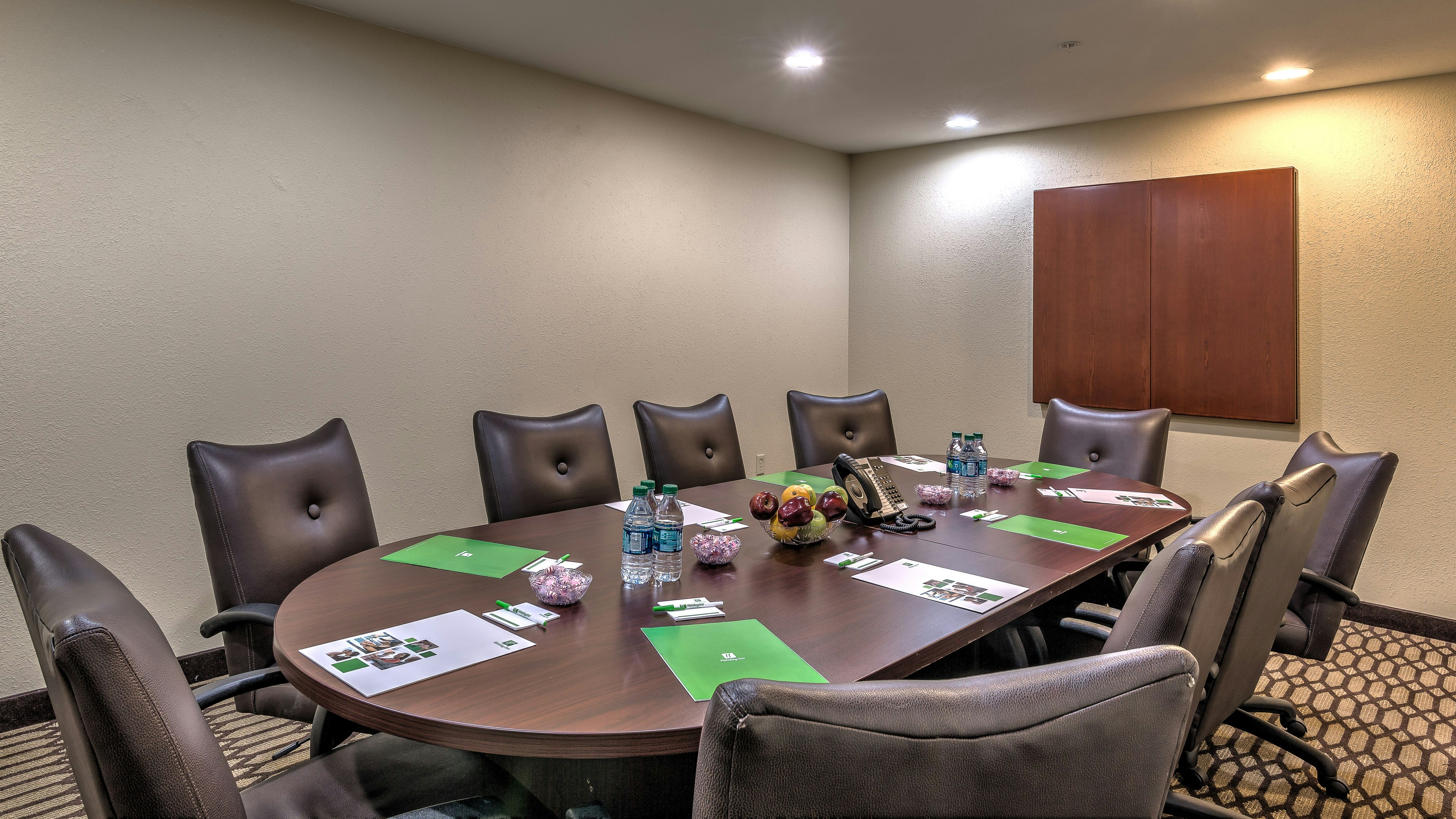 Holiday Inn Oklahoma City North Quail Spgs 50/58
