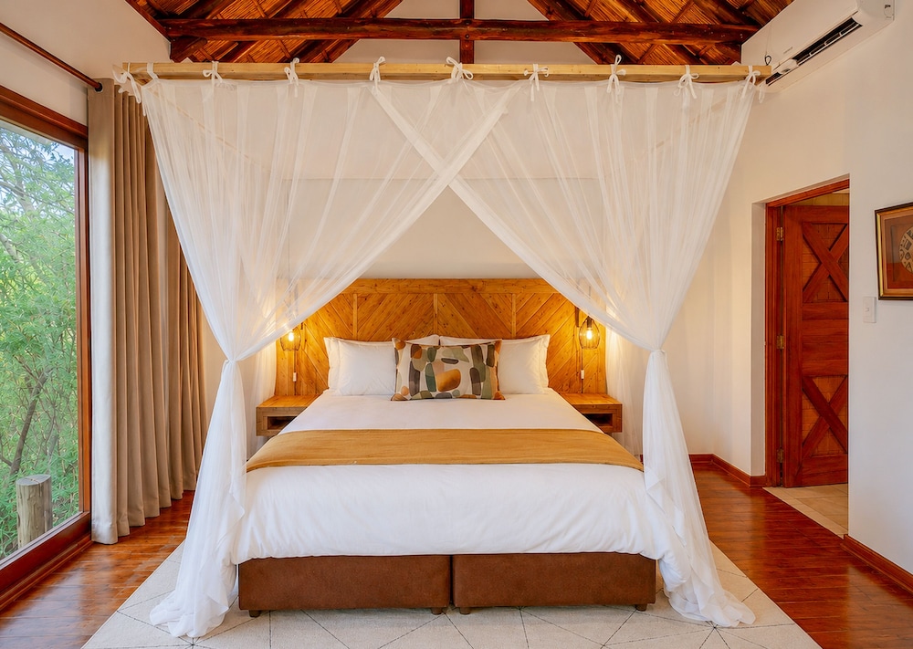 Nibela Lake Lodge 12/50