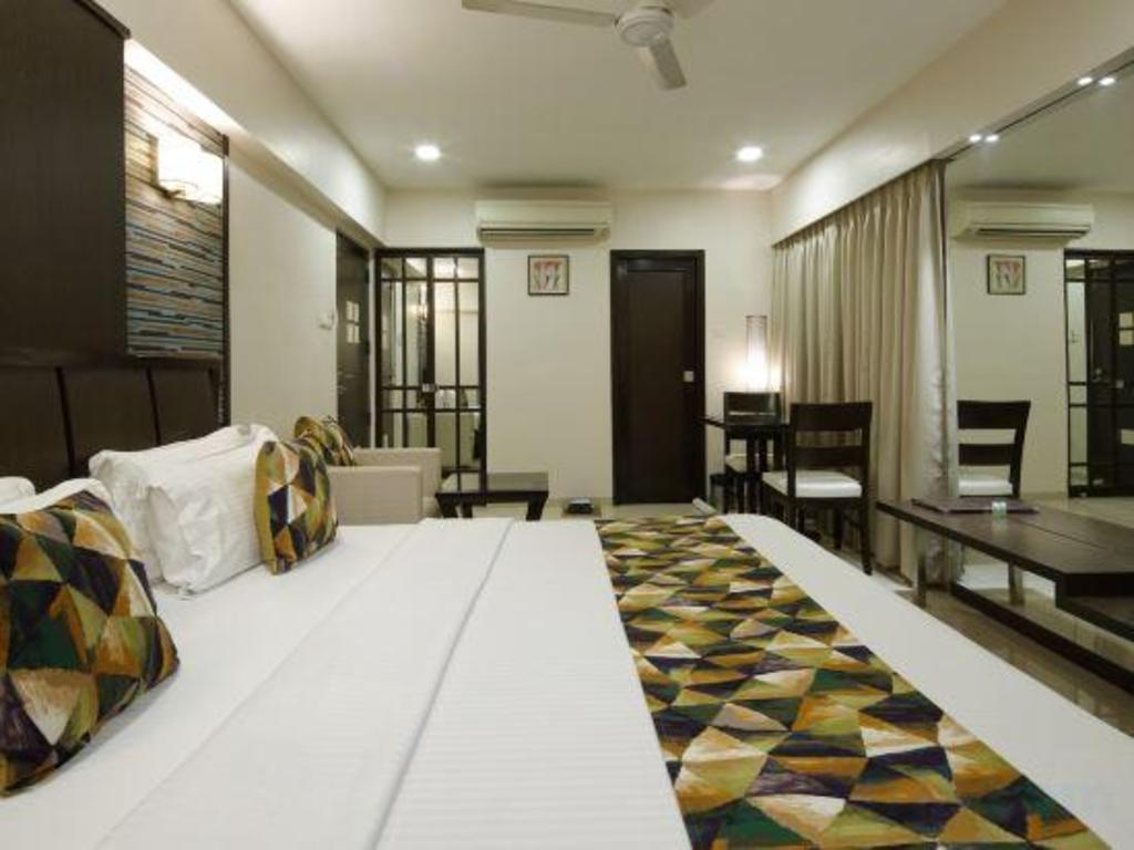 HOTEL ACCOLADE 15/28