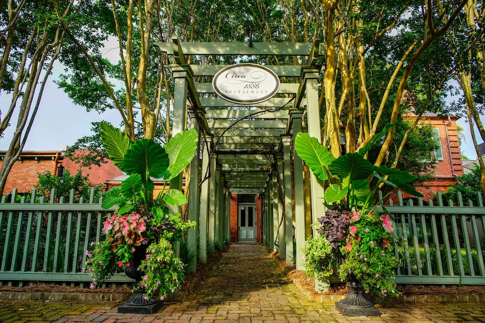 Wentworth Mansion 3/69