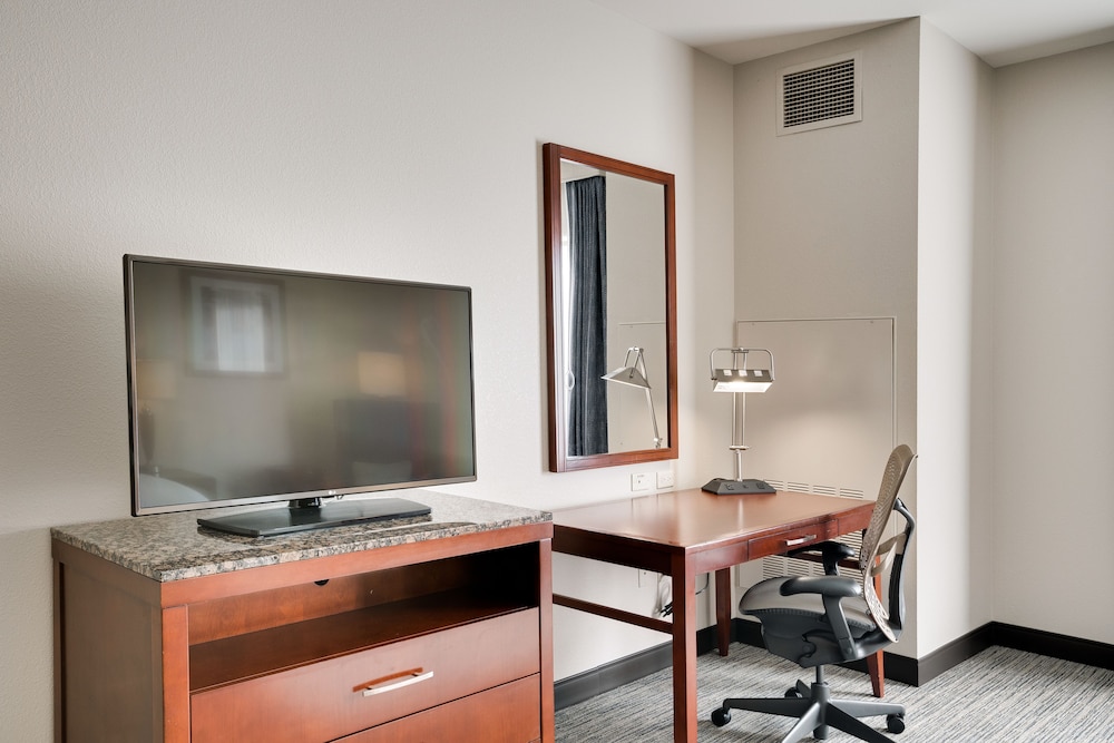 Hilton Garden Inn Milwaukee Airport 51/60