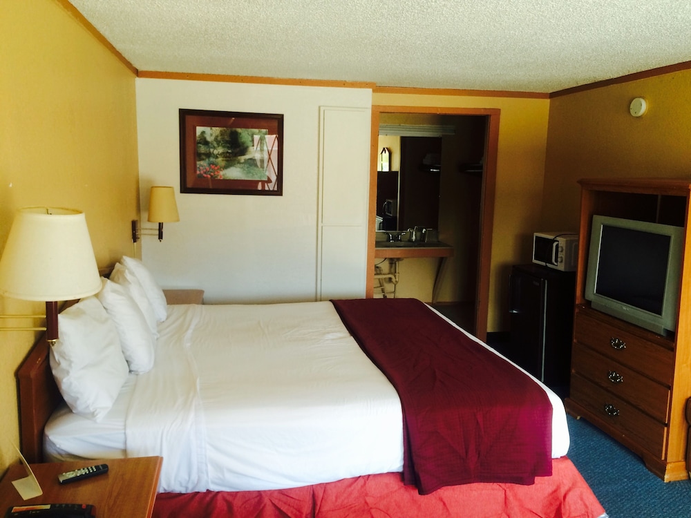 Sunrise Inn 4/30
