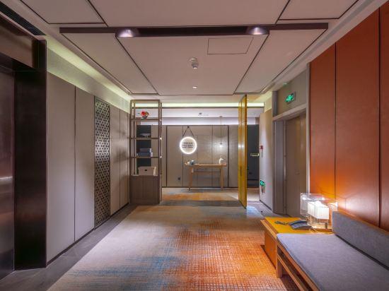 Rezen Dong Hotel (Baoding Passenger Transport Center store) 35/50