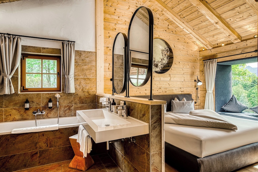 1 Bedroom, Signature, Chalet, Queen Bed, Sofa, Private Spa، Puradies 7/7