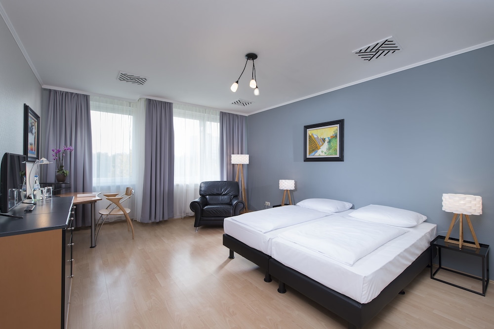 City Hotel Berlin East 4/24