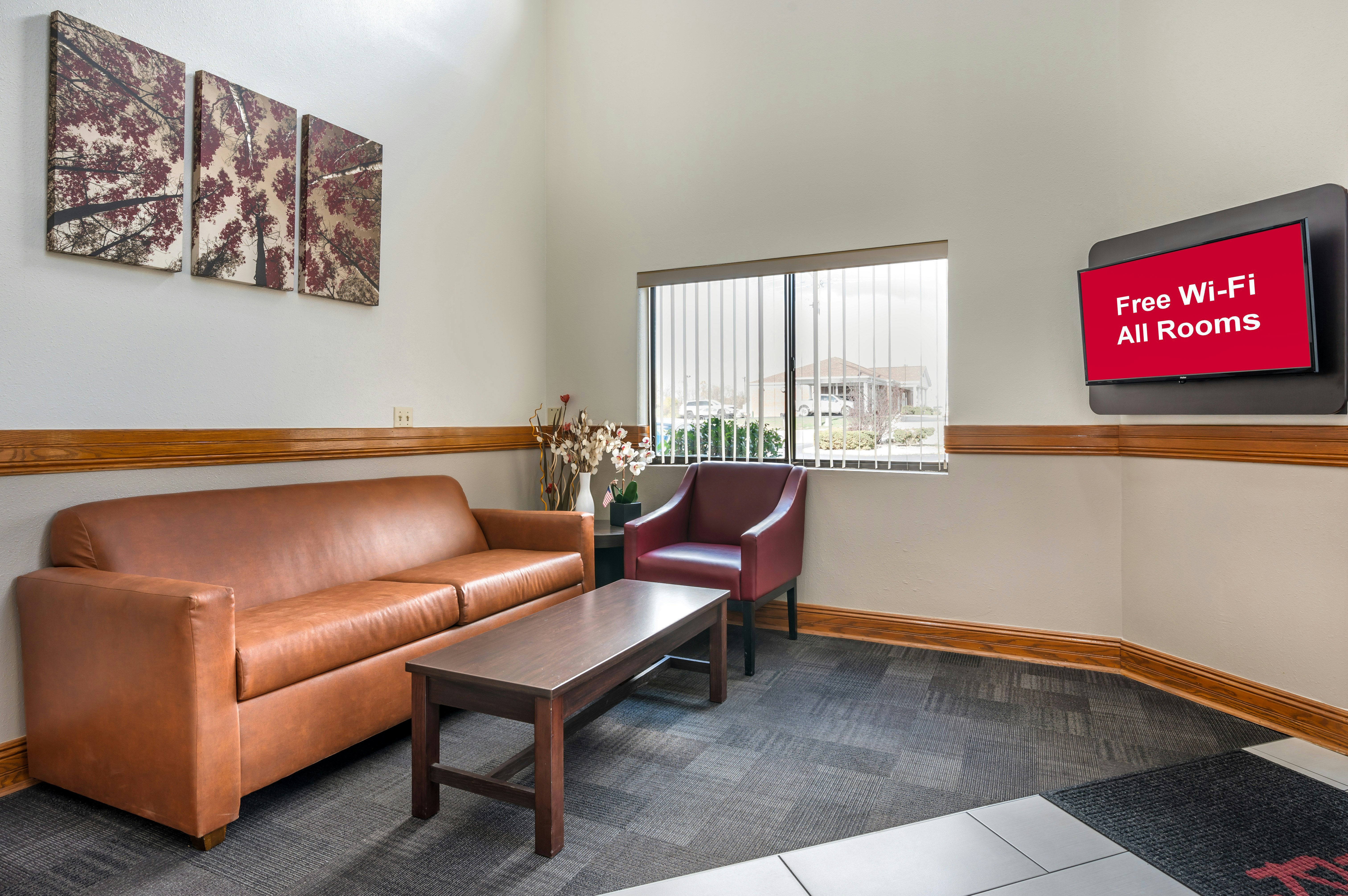 Red Roof Inn Greencastle South Cloverdale 24/34