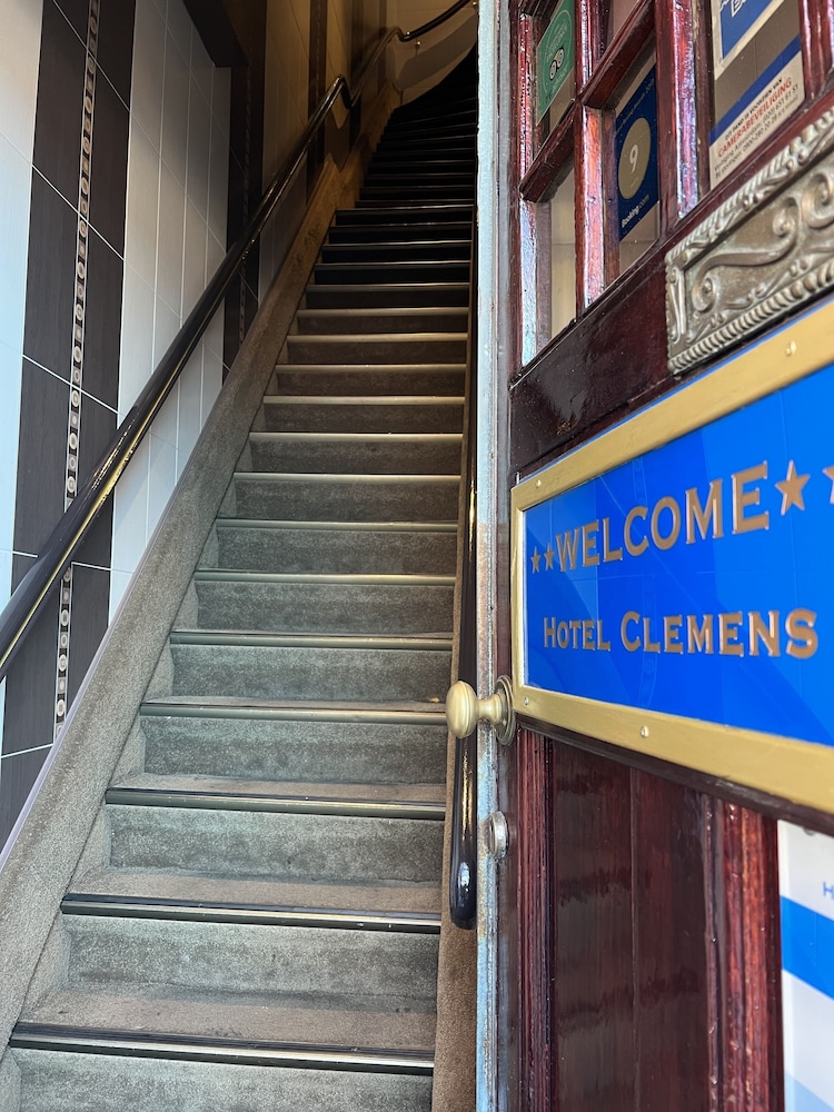 Hotel Clemens 29/56