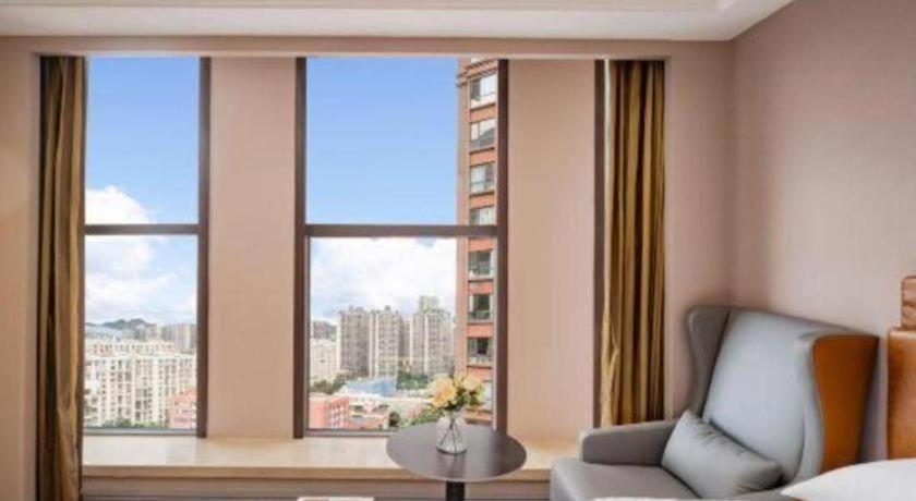 Vienna International Hotel Kunming (West Guangfu Road Station Branch) 38/48