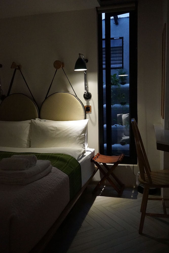Nihao Cafe Hotel 18/67