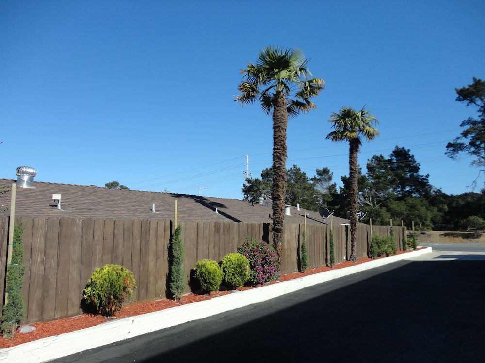 Motel 6 Monterey Downtown 36/66