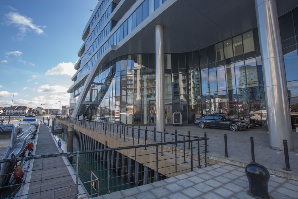 Southampton Harbour Hotel 6/71