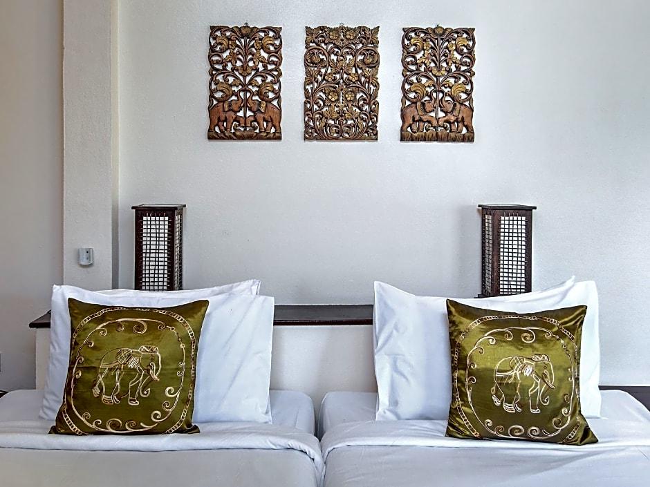 Khanom Hill Resort 6/50