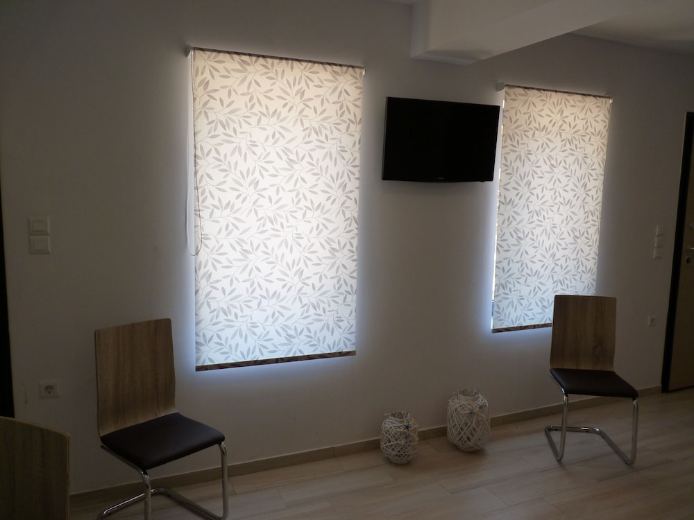 Ilianthos Apartments And Studios 33/50