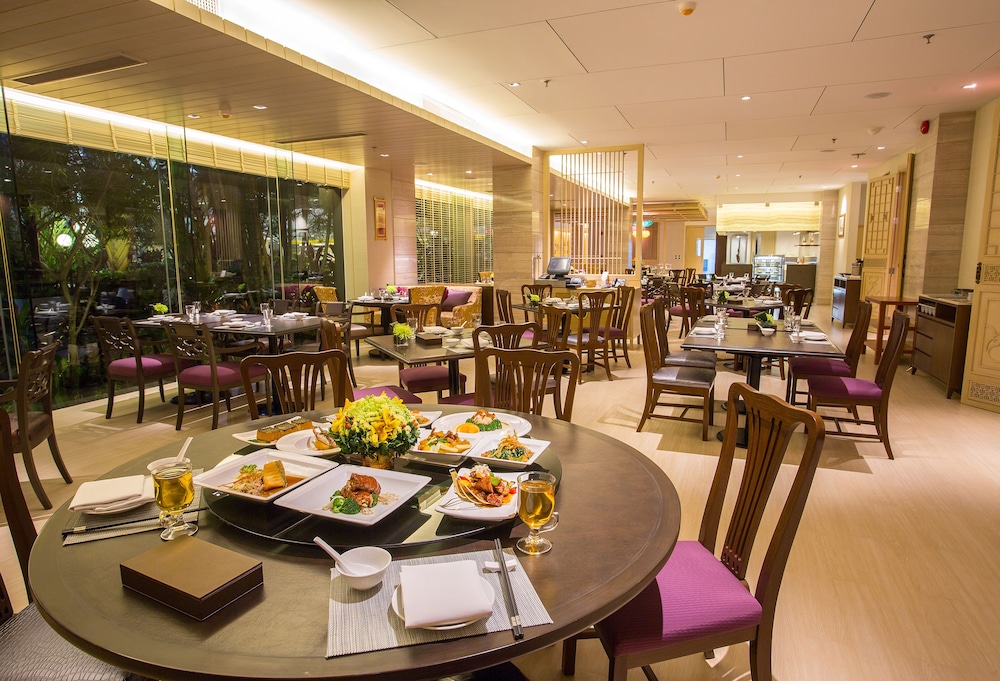 Dusit Princess Srinakarin Bangkok 48/69