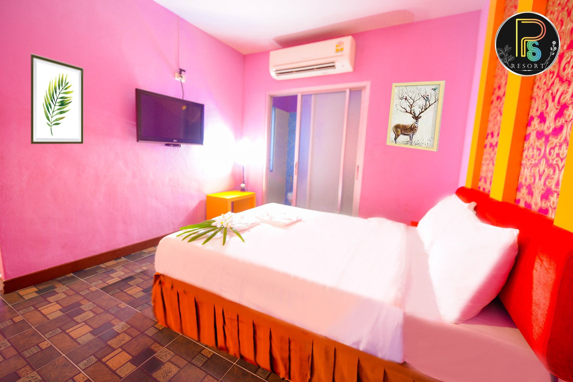 DELUXE, DOUBLE BED