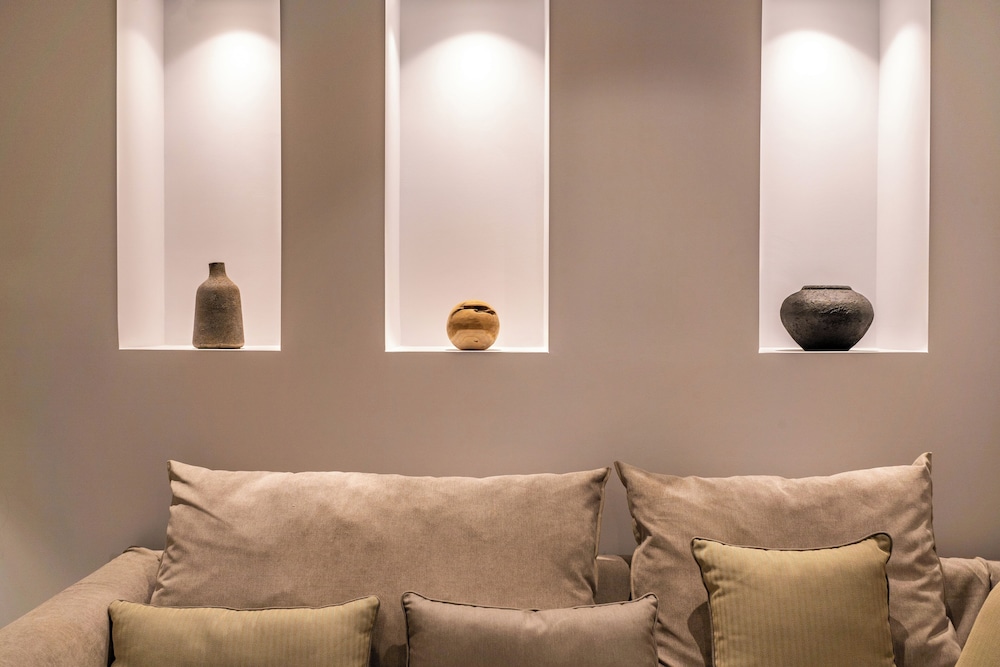 Lemon Suites Santorini 36/50